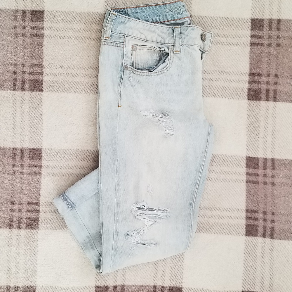 American Eagle distressed boyfriend Jeans